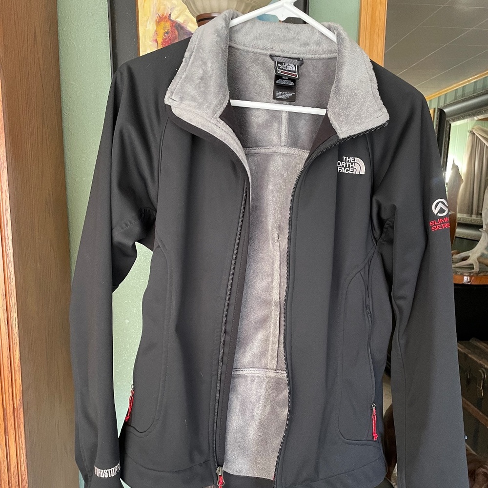 North Face Summit Series Women's size M  Windstopper Jacket